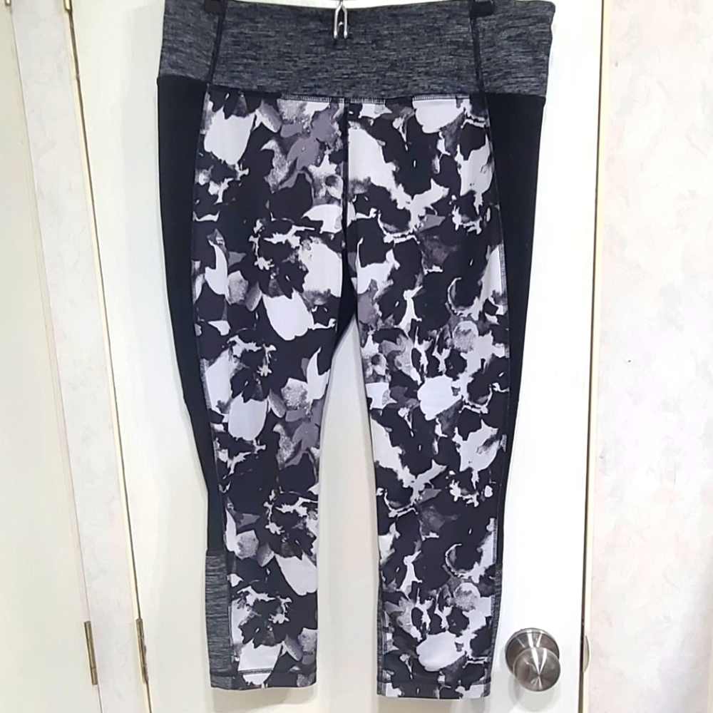 90 Degree Ladies Leggings, L